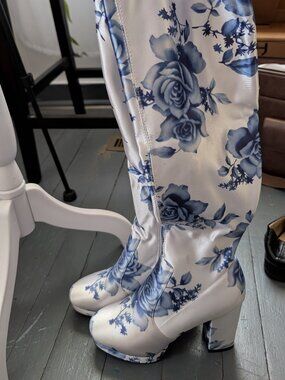 Current Mood Werk of Art Porcelain Thigh High Boots - Sz 10